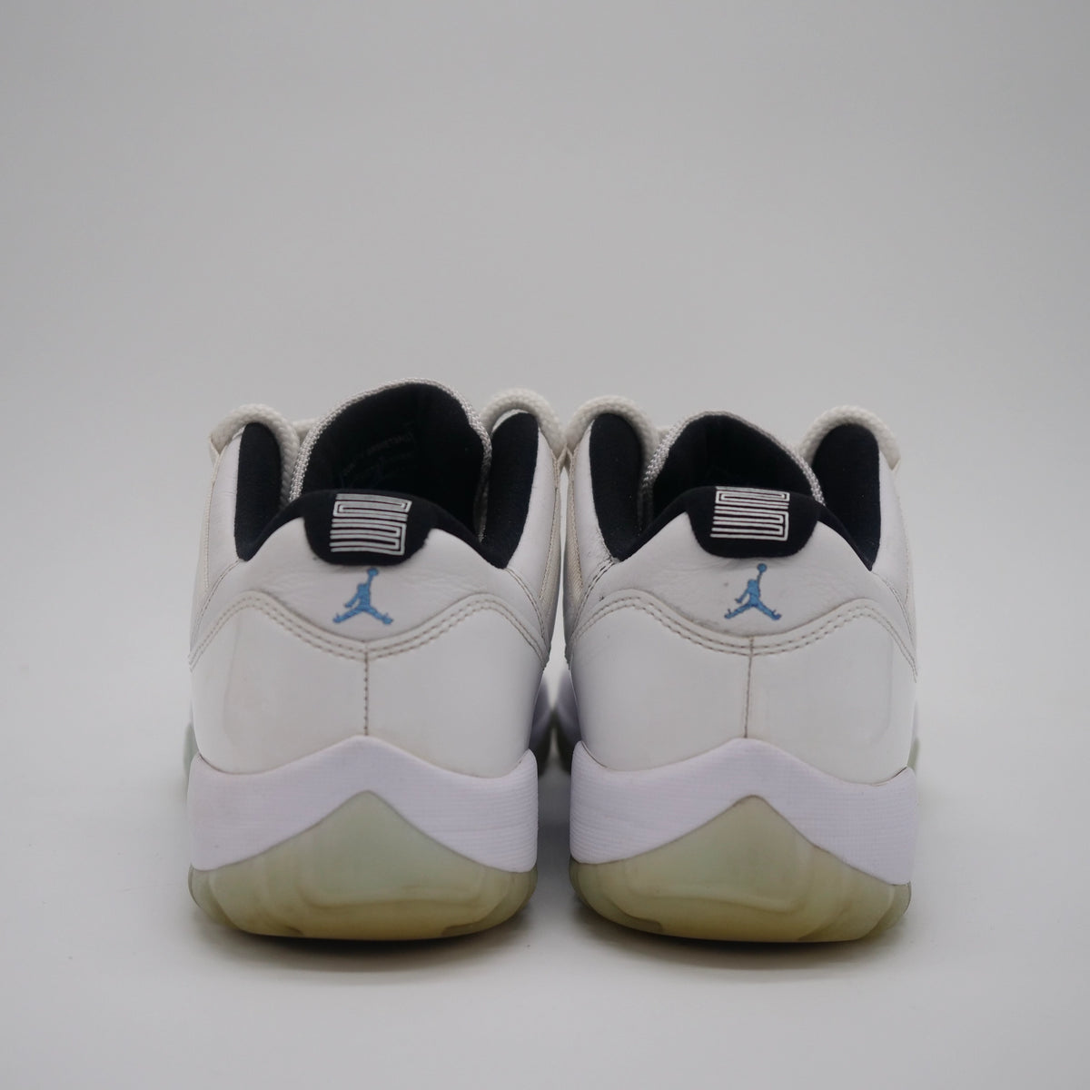 Air Jordan 11 Low Legend Blue - EU 42