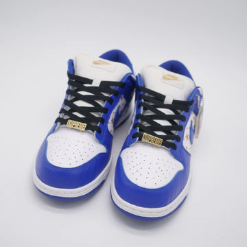 Nike SB Dunk Low Supreme Hyper Royal