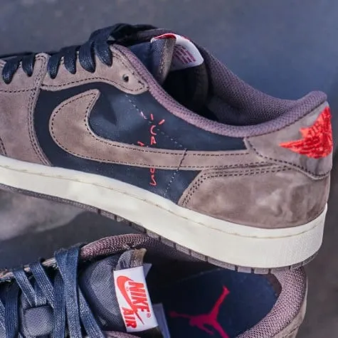 Air Jordan 1 Retro Low Travis Scott - CQ4277-001