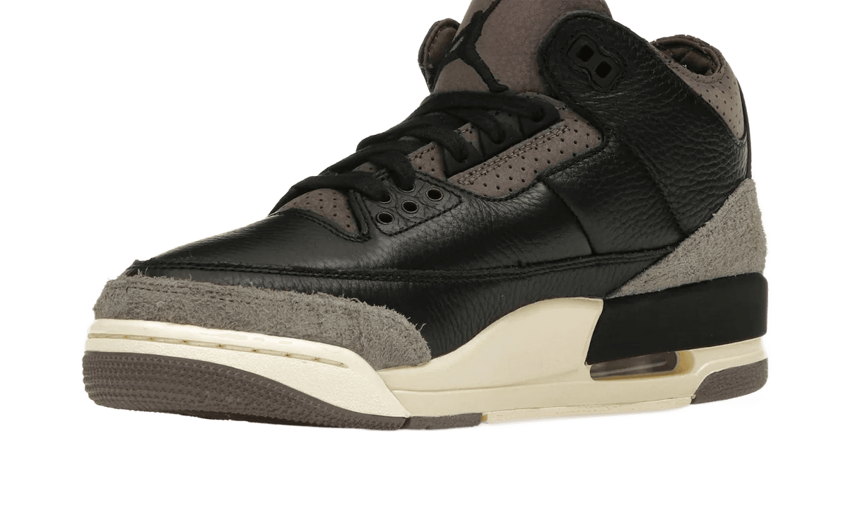 Air Jordan 3 Retro OG SP A Ma Maniére Black Violet Ore - FZ4811-001