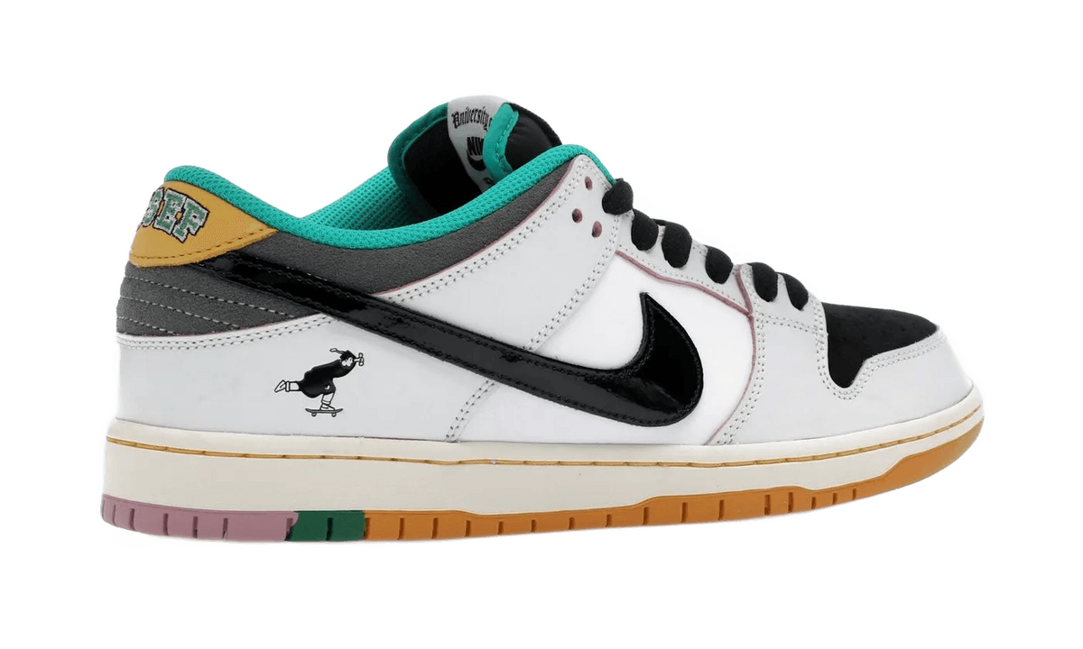 Nike SB Dunk Low CSEF - HJ4132-100
