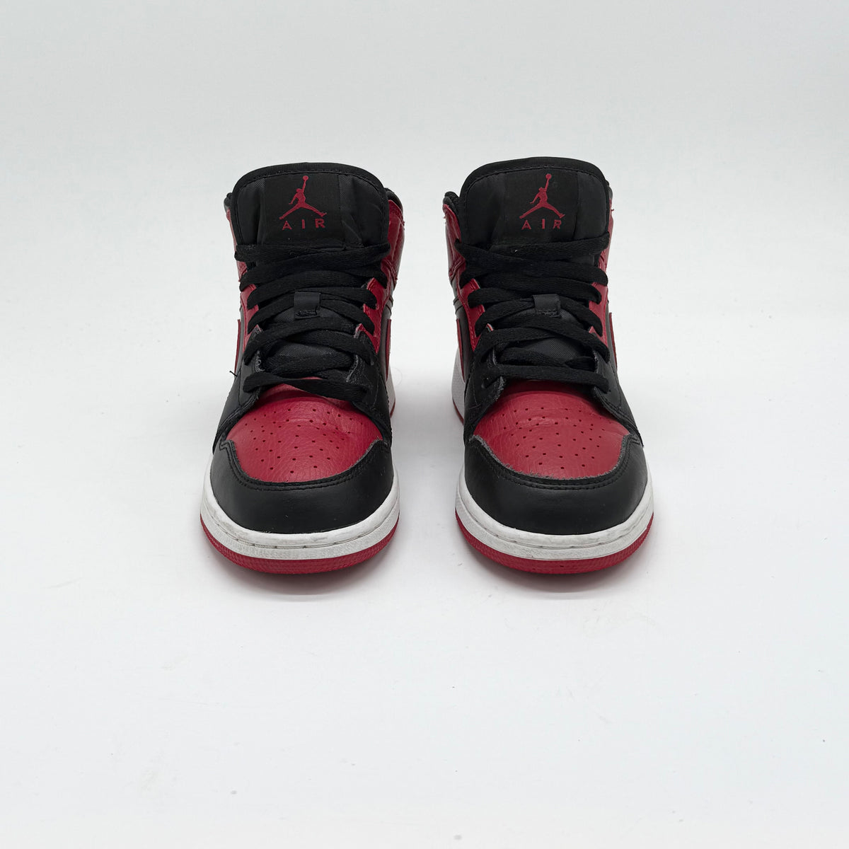 Jordan 1 Mid Banned (2020) EU 37.5