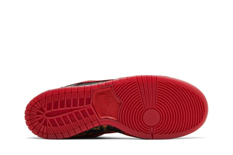 Nike SB Dunk Low The Wizard of Oz Poppy Field - FZ1291-600