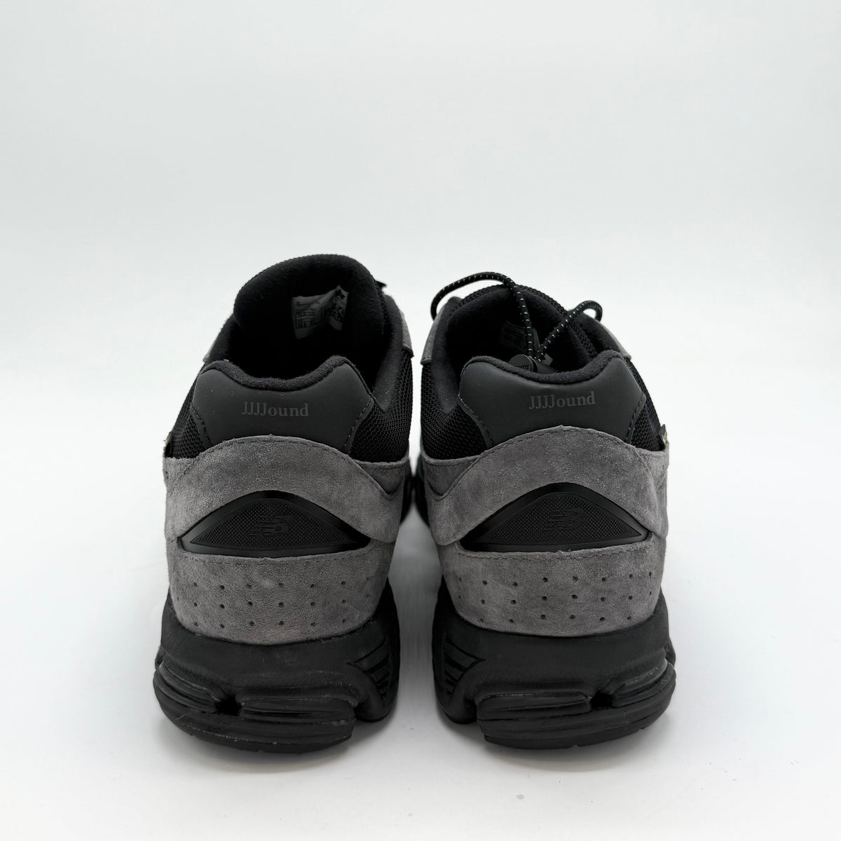 New Balance 2002R Gore-Tex JJJound Charcoal EU 44 1/2