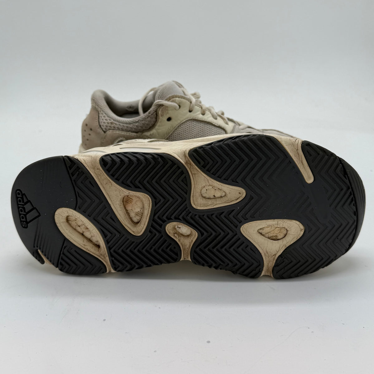 Yeezy Boost 700 Beige EU 41 1/2