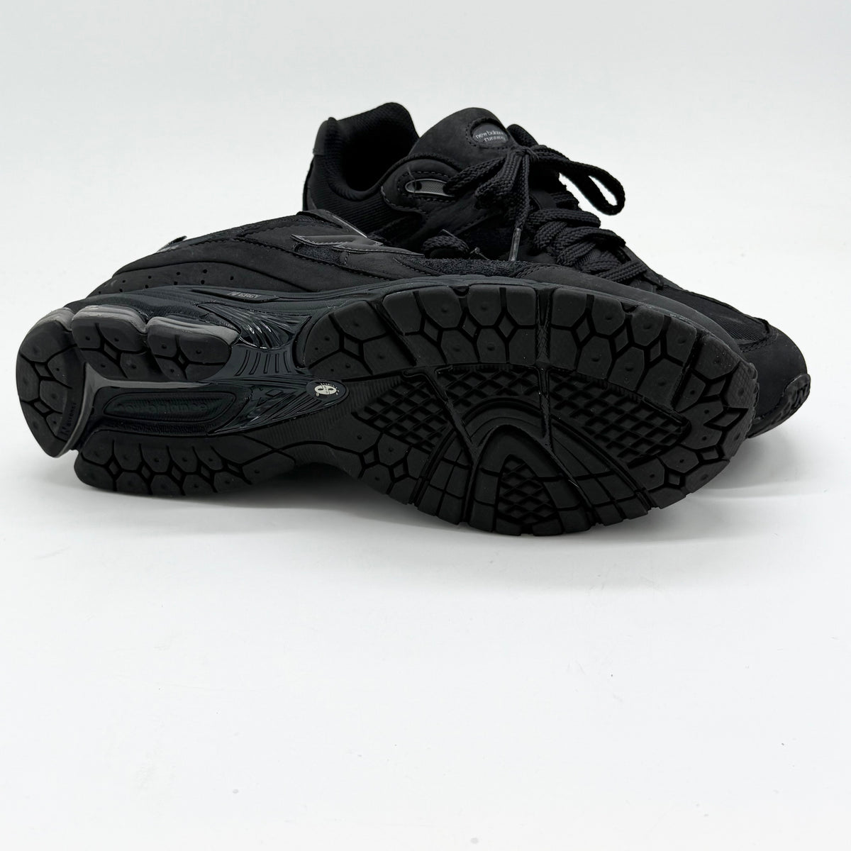 New Balance 2002R Protection Pack Black EU 45