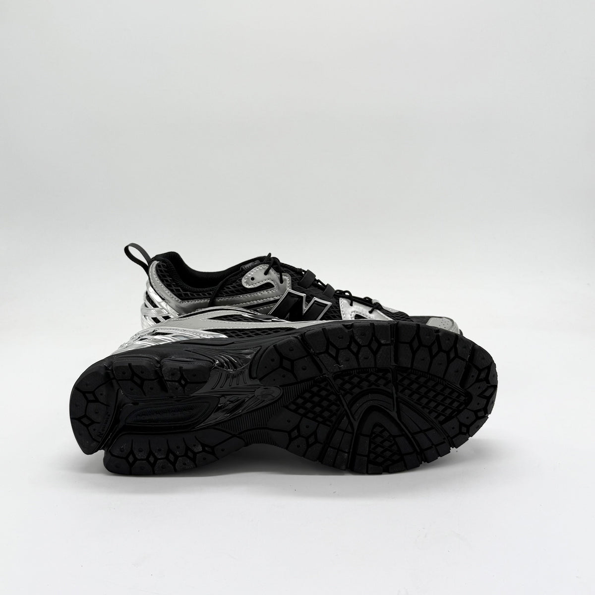 New Balance 1906R The Basement Night Chrome EU 44 1/2
