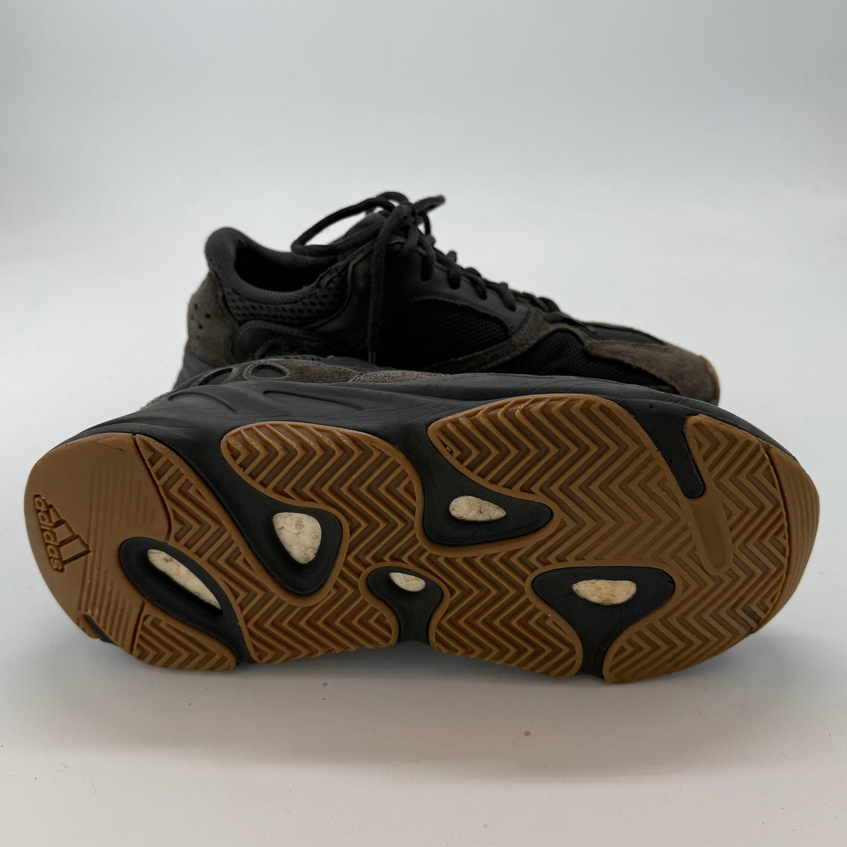 Yeezy Boost 700 Sort EU 41 1/2