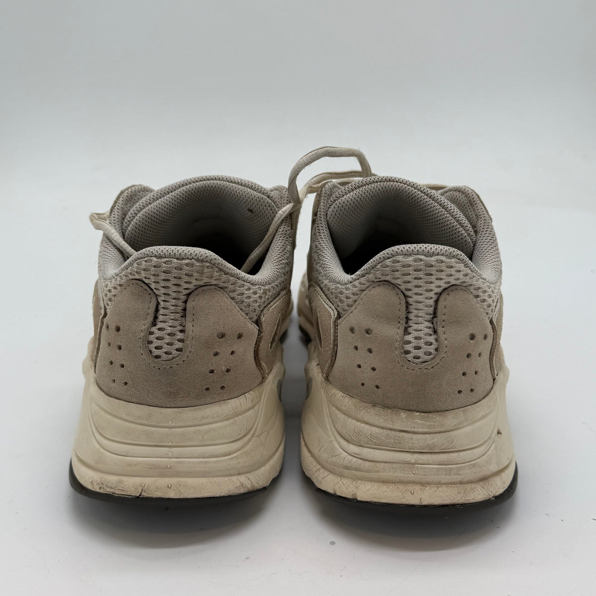 Yeezy Boost 700 Beige EU 41 1/2