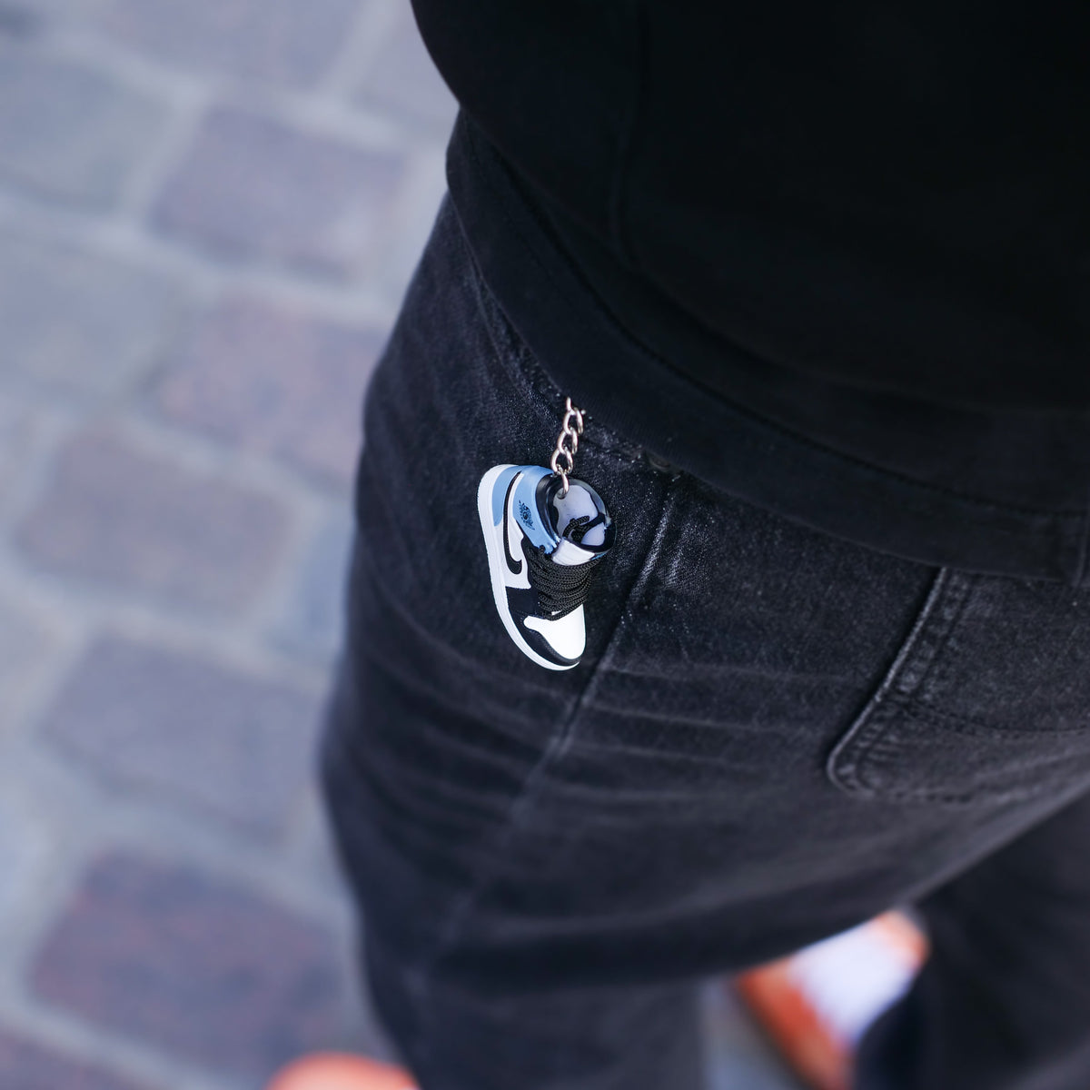 Sneaker keychain - Nike Air Jordan 1 Obsidian UNC