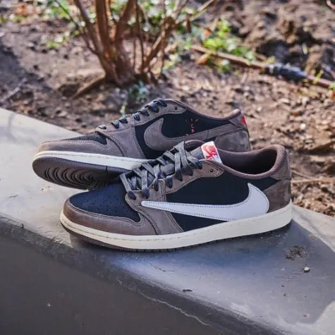 Air Jordan 1 Retro Low Travis Scott - CQ4277-001