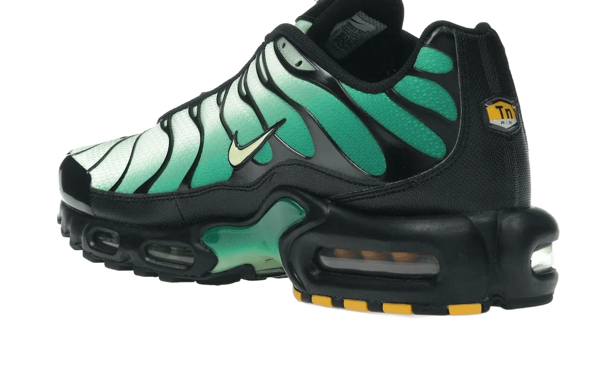 Nike Air Max Plus Vapor Green Malachite Black Light Lemon Twist - DM0032-301