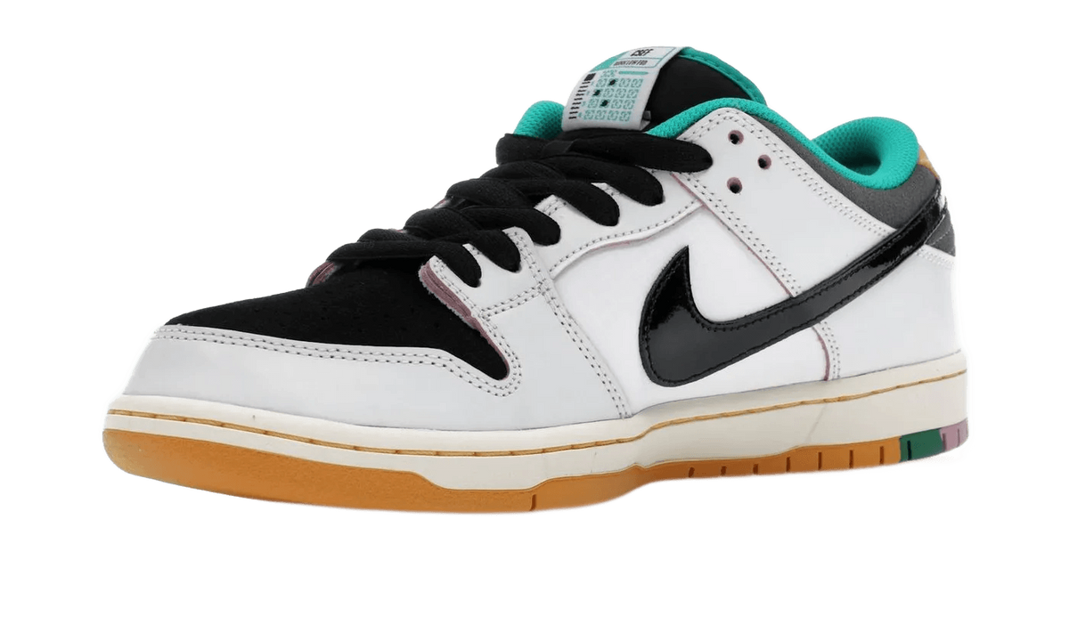 Nike SB Dunk Low CSEF - HJ4132-100