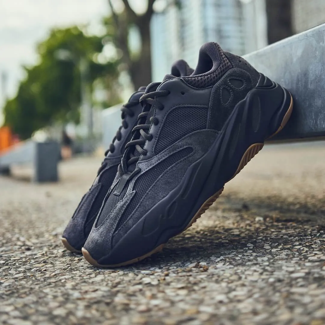 Adidas Yeezy 700 Utility Black - FV5304